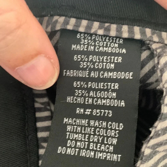 NWOT mens relaxed for O’Neill black shorts size 30 waist - Picture 6 of 6